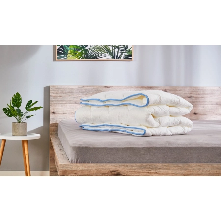 Kołdra 200x200cm hipoalergiczna letnia Dormeo Siena