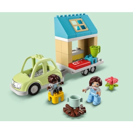 LEGO DUPLO Dom rodzinny na kółkach 10986 klocki