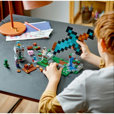 Klocki Lego Minecraft 21244 Bastion Miecza zestaw z figurkami