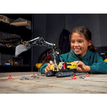 LEGO Technic Wytrzymała koparka 42121