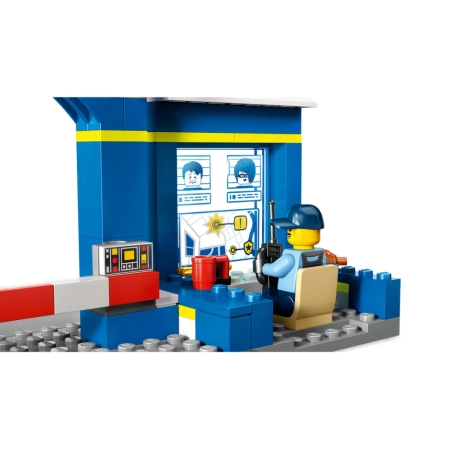 LEGO City 60370 Posterunek policji - pościg klocki