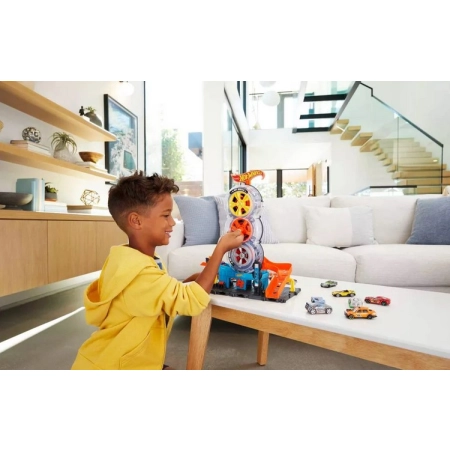Hot Wheels City Wyścigowy Warsztat Opon HDP02