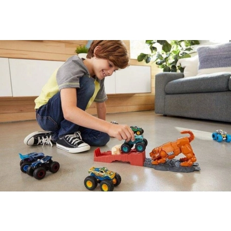 Hot Wheels Monster Trucks Starcie z tygrysem GYL10